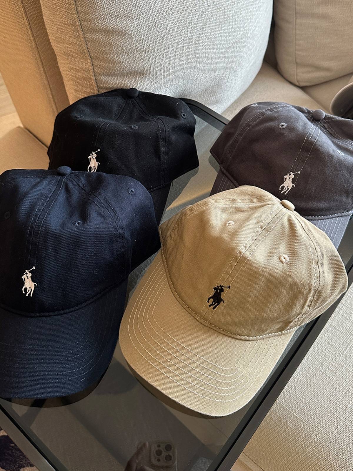 bulingpink Return to the hot sale of two bags U soft top face showed face small classic embroidered baseball hat couple