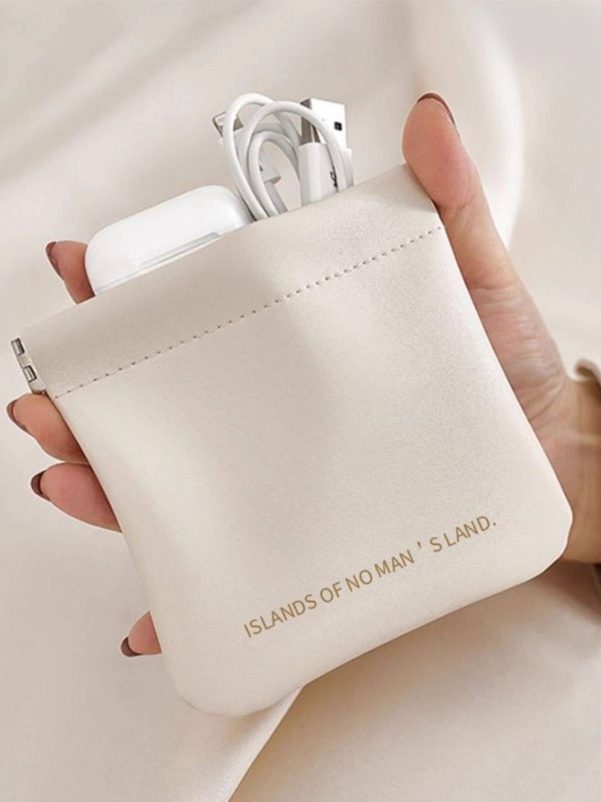 Cosmetic storage bag with automatic closed -closed sanitary napkin red envelope key data cable portable PU storage bag