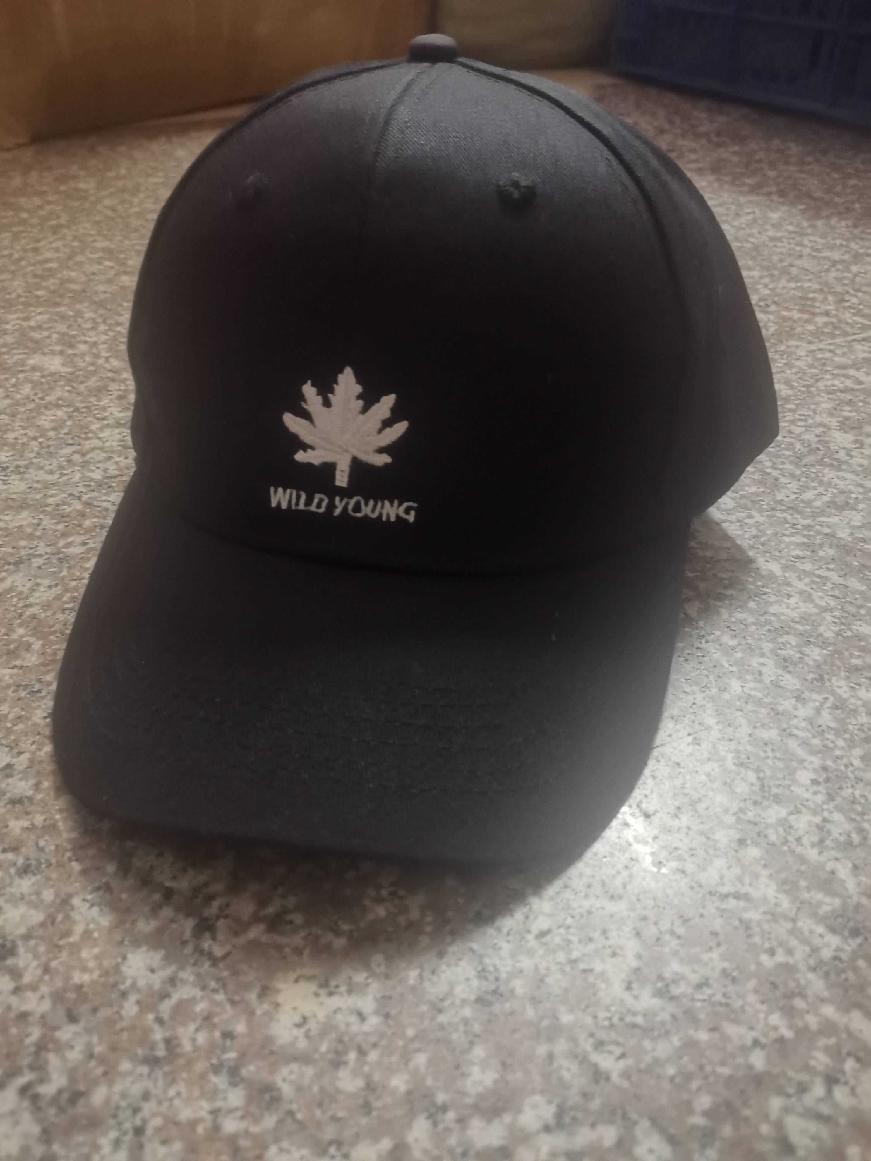 Maple Leaf English black hat