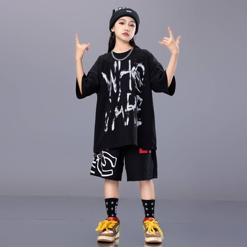Black short sleeves+black shorts