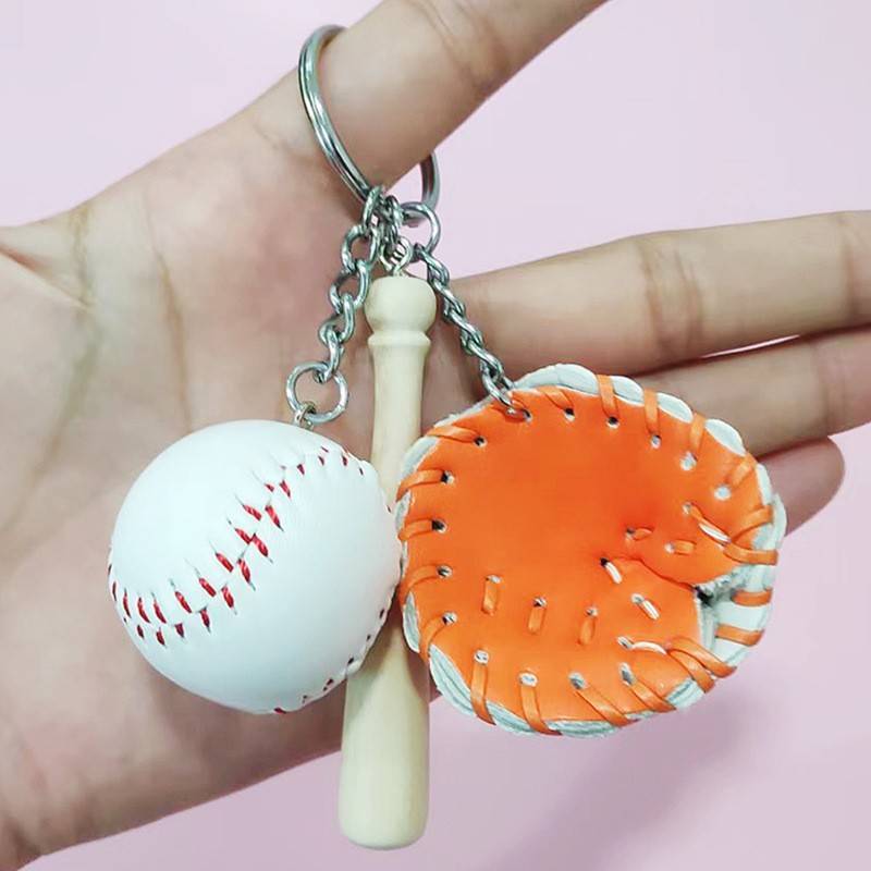 Baseball keychain Bags, Pendant Baseball Three -piece Ball Ball Fan Couple Couple Small Township Advertising Commemorative Gift Custom Print