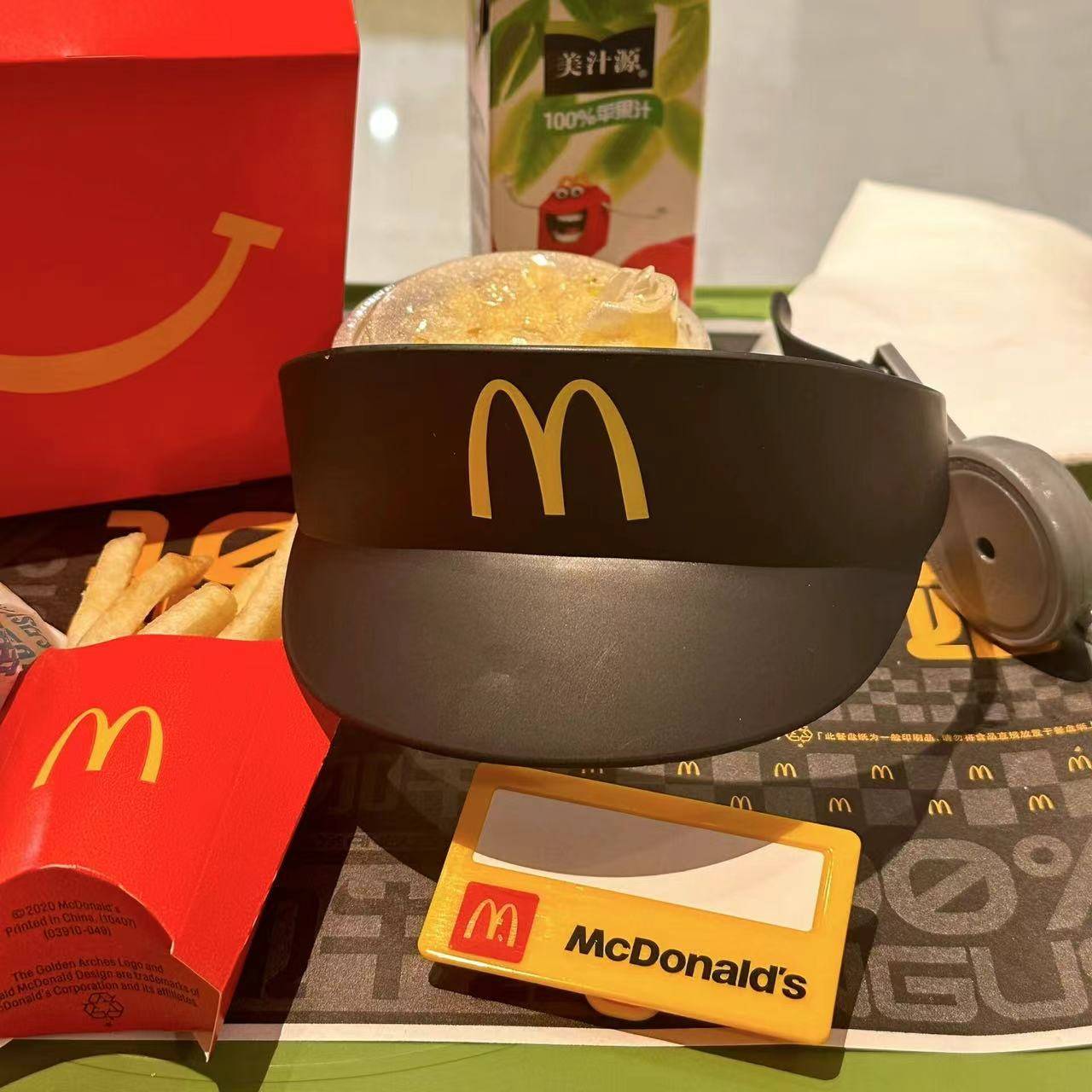 Happy Paradise McDonald's Shading Hat [Black Hat+Disciples]
