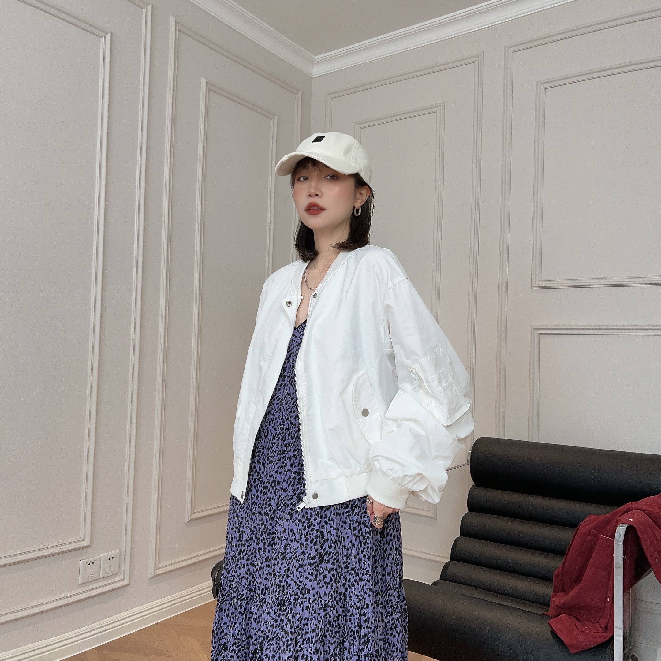 Zhang Kuai Women's Live 06/19 Back letter embroidered baseball jacket