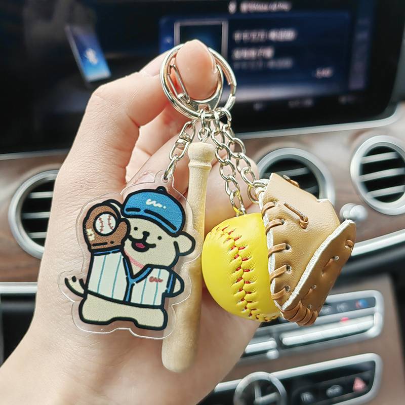 Sports dog receiving baseball+yellow baseball