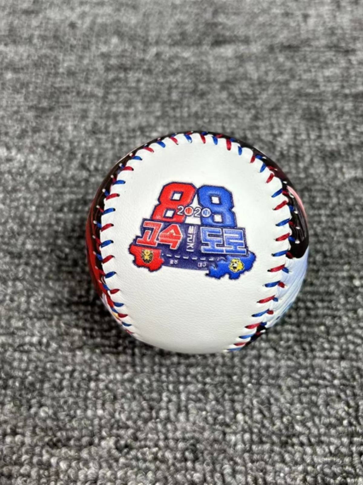KOREAN-JAPAN-AMERICAN BASEBALL TEAM'S PHOTO-COLORED COLLECTION OF COLOR BALL STEREO KBO SOFTBALL