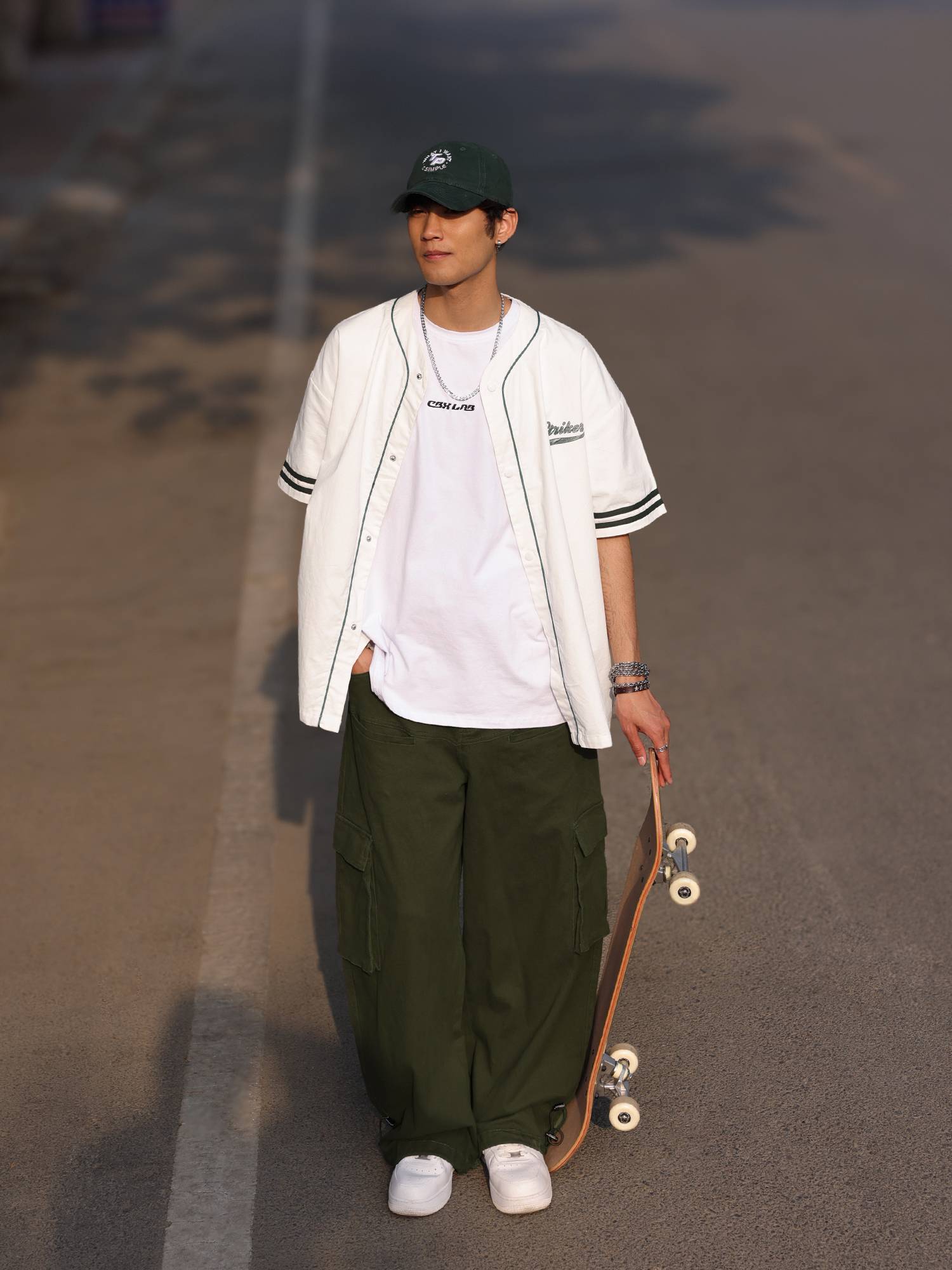 Cbxlab hip -hop brand men's white stitching hip -hop baseball summer American top dancing short sleeves on the street