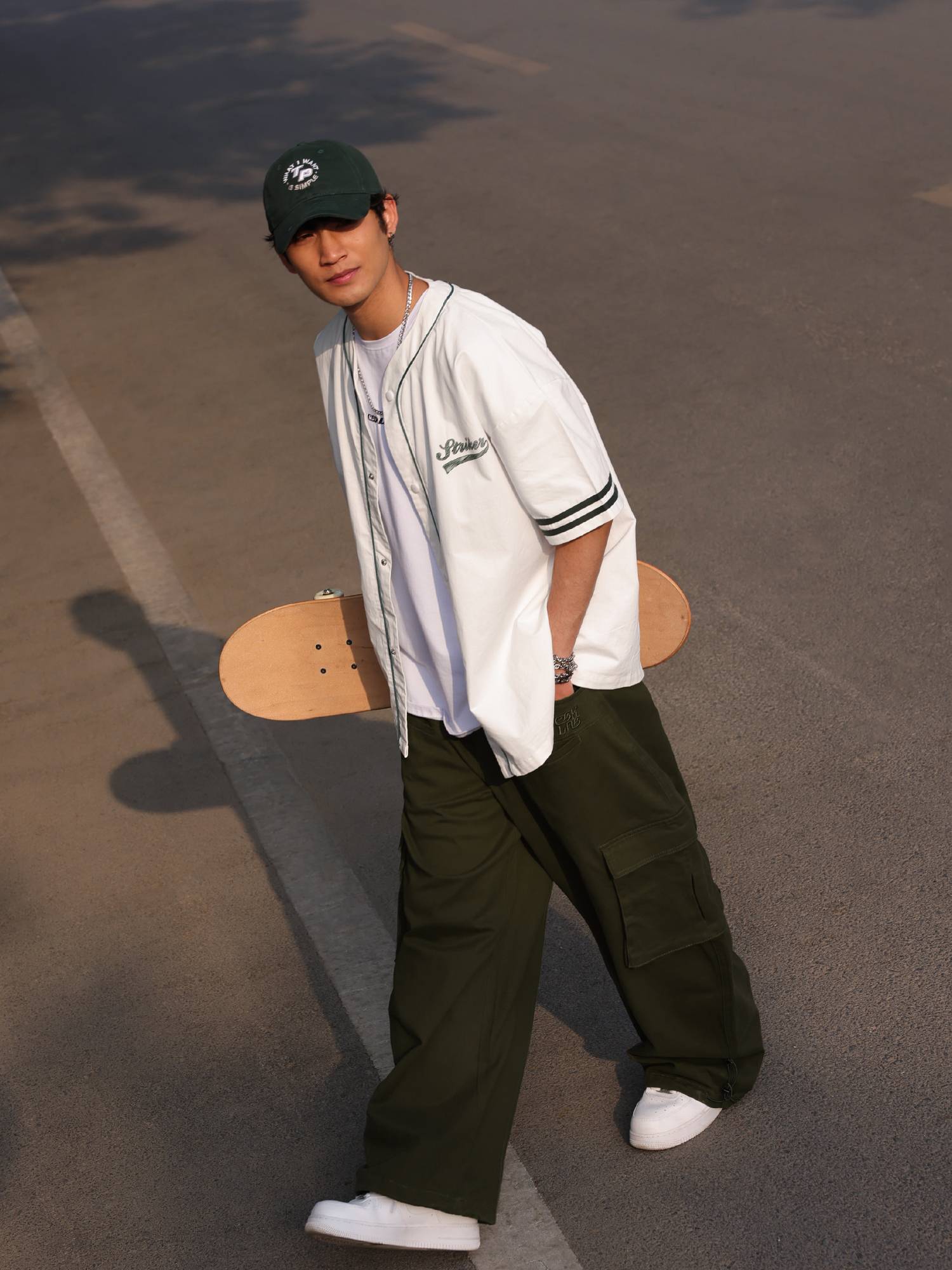 Cbxlab hip -hop brand men's white stitching hip -hop baseball summer American top dancing short sleeves on the street