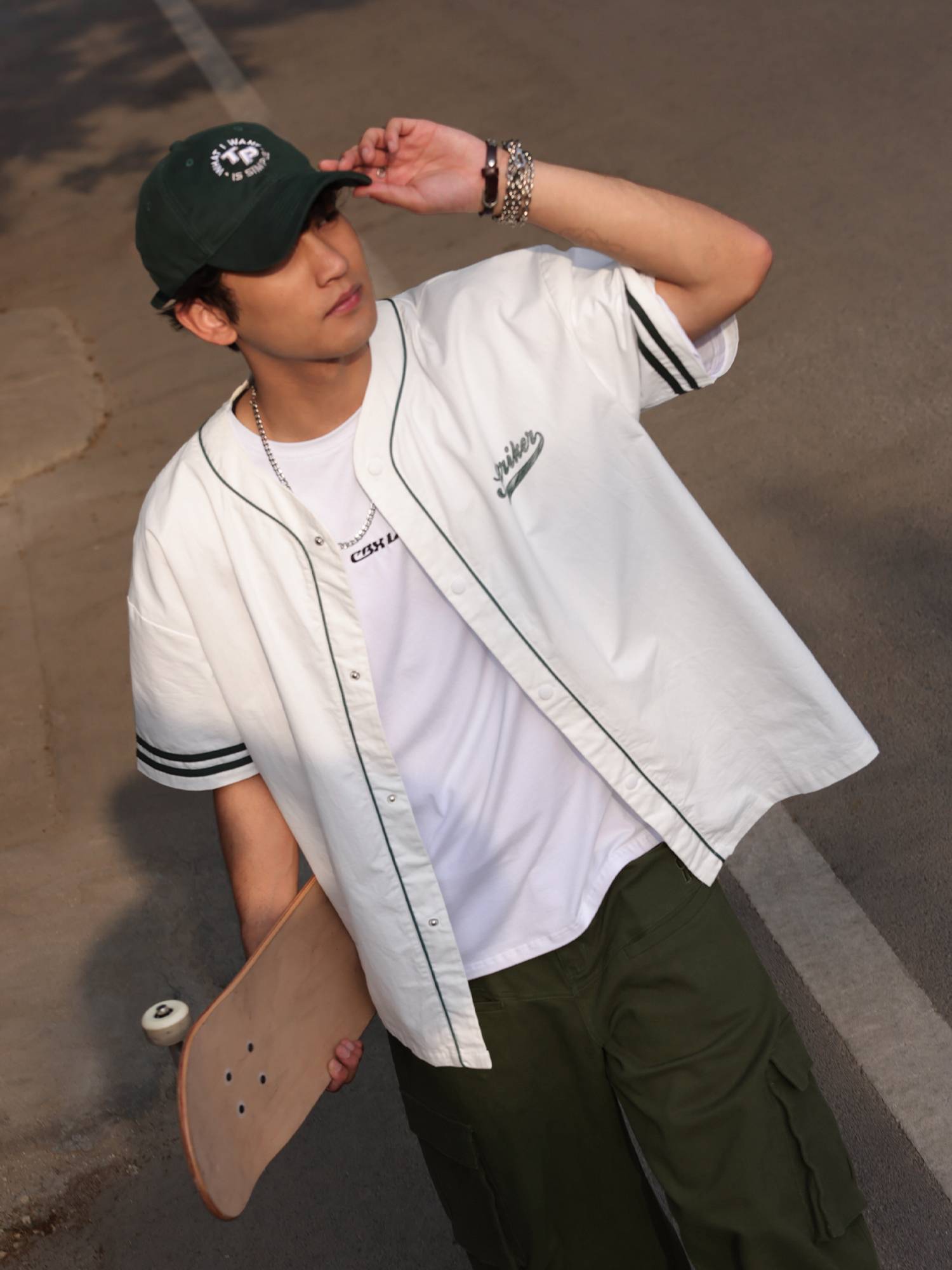 Cbxlab hip -hop brand men's white stitching hip -hop baseball summer American top dancing short sleeves on the street