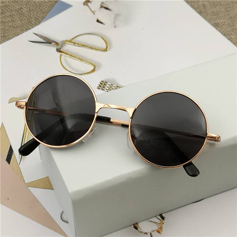 Golden frame black film (medium 8-16 years old)