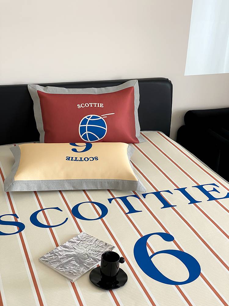 [Fushan Strawberry] Class A Summer Cartoon Basketball Bingshi Dato Three -piece Children's Air Conditioning Soft Battle Bed