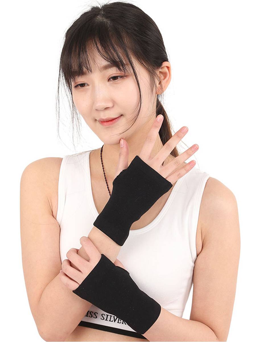 Wrist care men and women ultra -thin ventilators sprained sports fitness semi -finger glove palm sheath children's palm handle