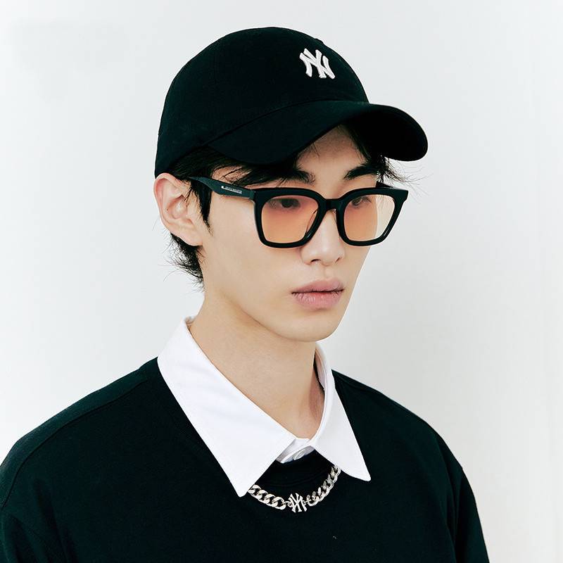 Hat female model 2024 new fashion trendy foreign base team big head enclosure baseball hat summer men's hard top peak hat
