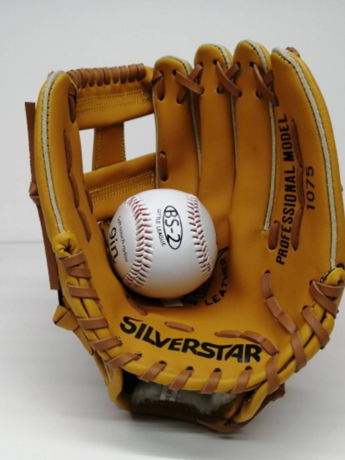 Pick up!Baseball gloves 10.75 Professional Children Adult Baseball Gloves Glores Thick wear -resistant genuine