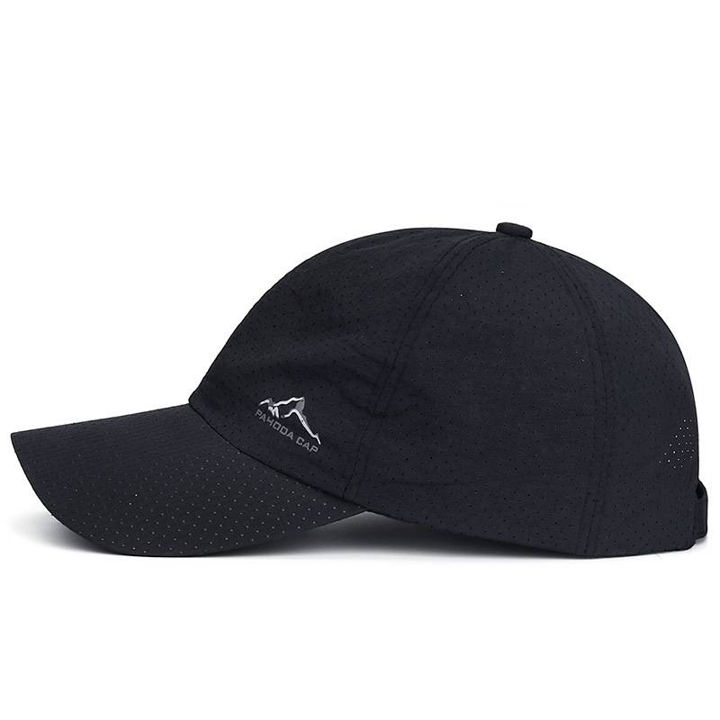 Dried hat man, summer thin, suntan-covered baseball cap, outdoor duck cap girl running