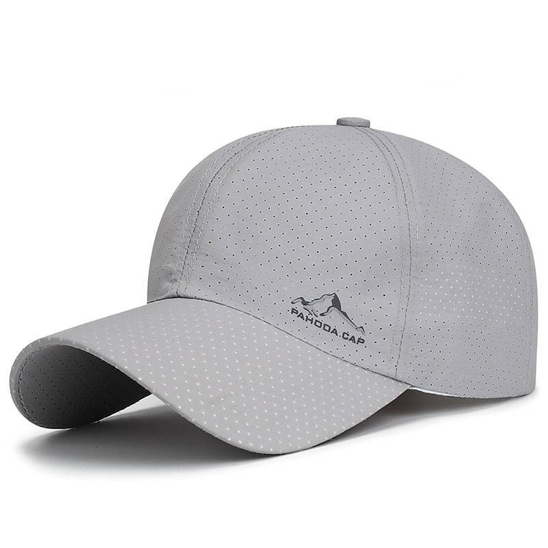 Dried hat man, summer thin, suntan-covered baseball cap, outdoor duck cap girl running