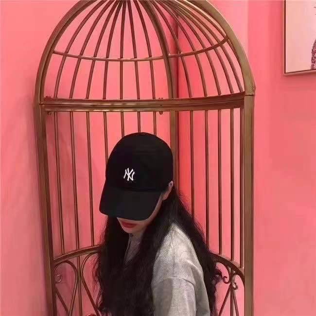 KOREA'S ORIGINAL MLB HAT, THE SAME MAN AND WOMAN BASEBALL CAP, NY DUCK CAP EMBROIDERED THE SUN