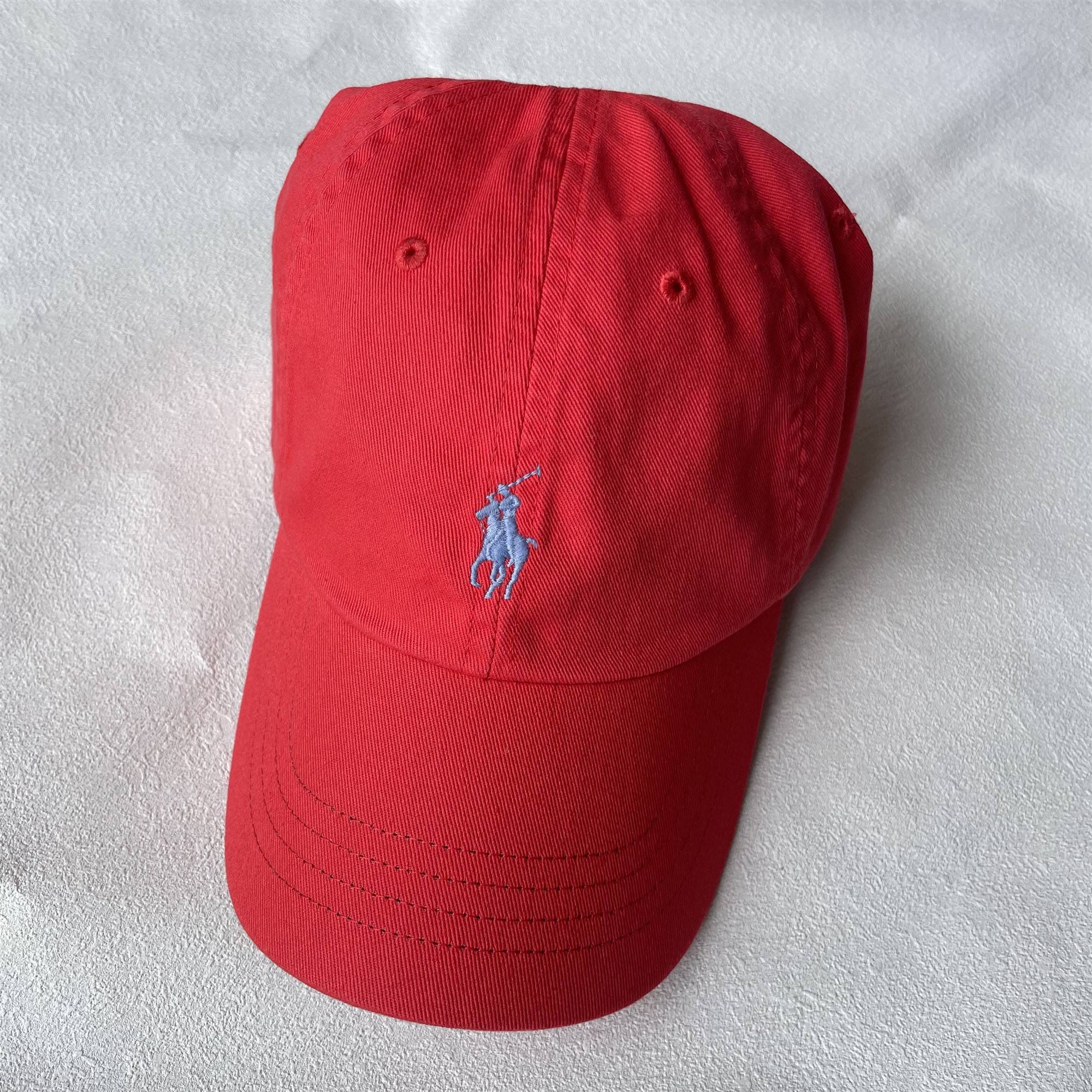 Light red light blue label