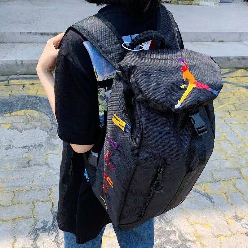 Flyers double-shouldered large-capacity basketball packs, sports packs, student backpacks, junior high school bag