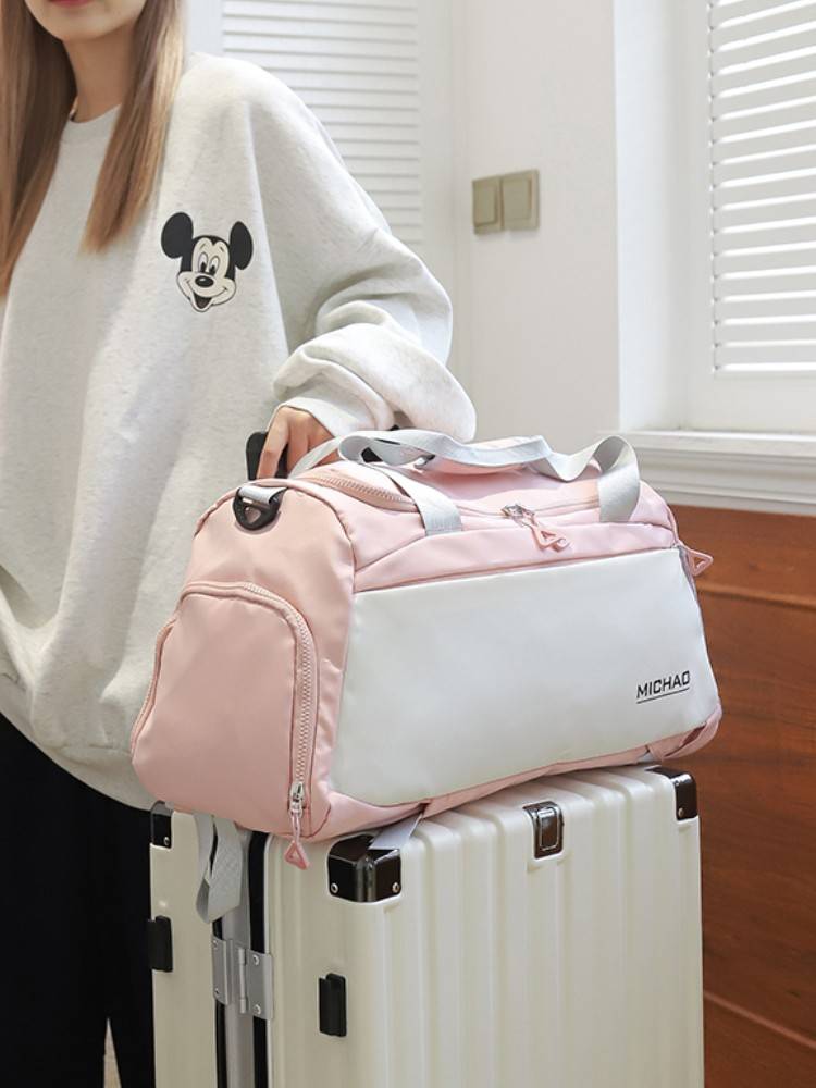 Backpack Large -capacity Women's Put on the Ring Box Fashion Male Waterproof Fitness Bags Shoulder Bags