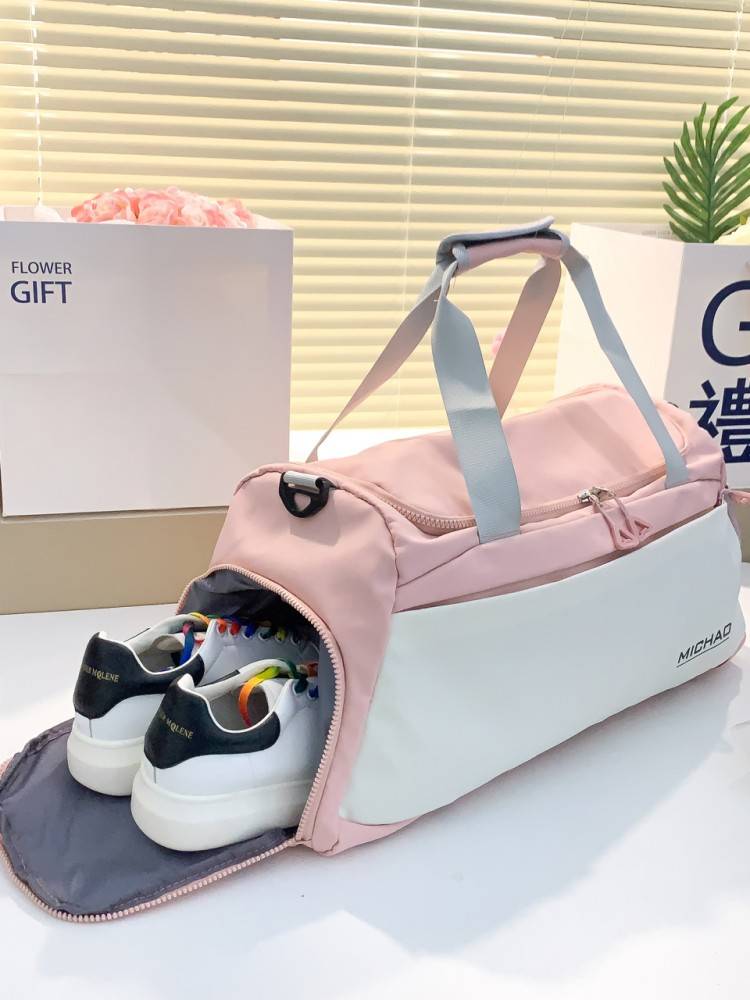 Backpack Large -capacity Women's Put on the Ring Box Fashion Male Waterproof Fitness Bags Shoulder Bags
