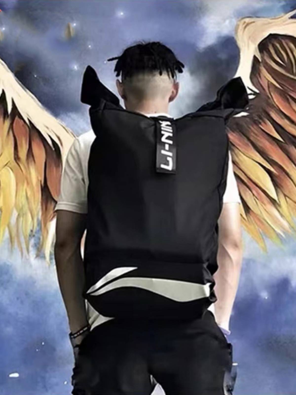 A SPORTS BASKETBALL BACKPACK WITH A FULL-CAPACITY DOUBLE-SHOULDER GYMNASIUM PACKAGE SPONSORED BY CBA SOUTH COAST OF COTTON SUGAR