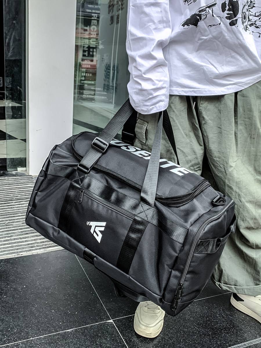 Ski backpack Men's backpack Large -capacity Topper Luggage Pack Women's Wrong Skating Basketball Training Fitness Bags