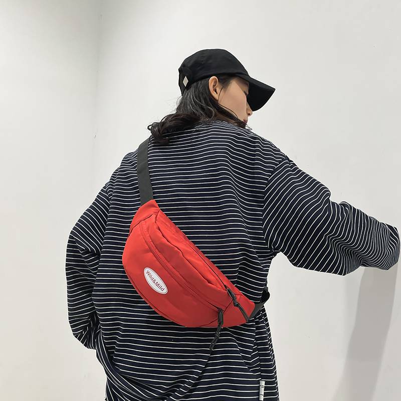 Red + 4 random badge