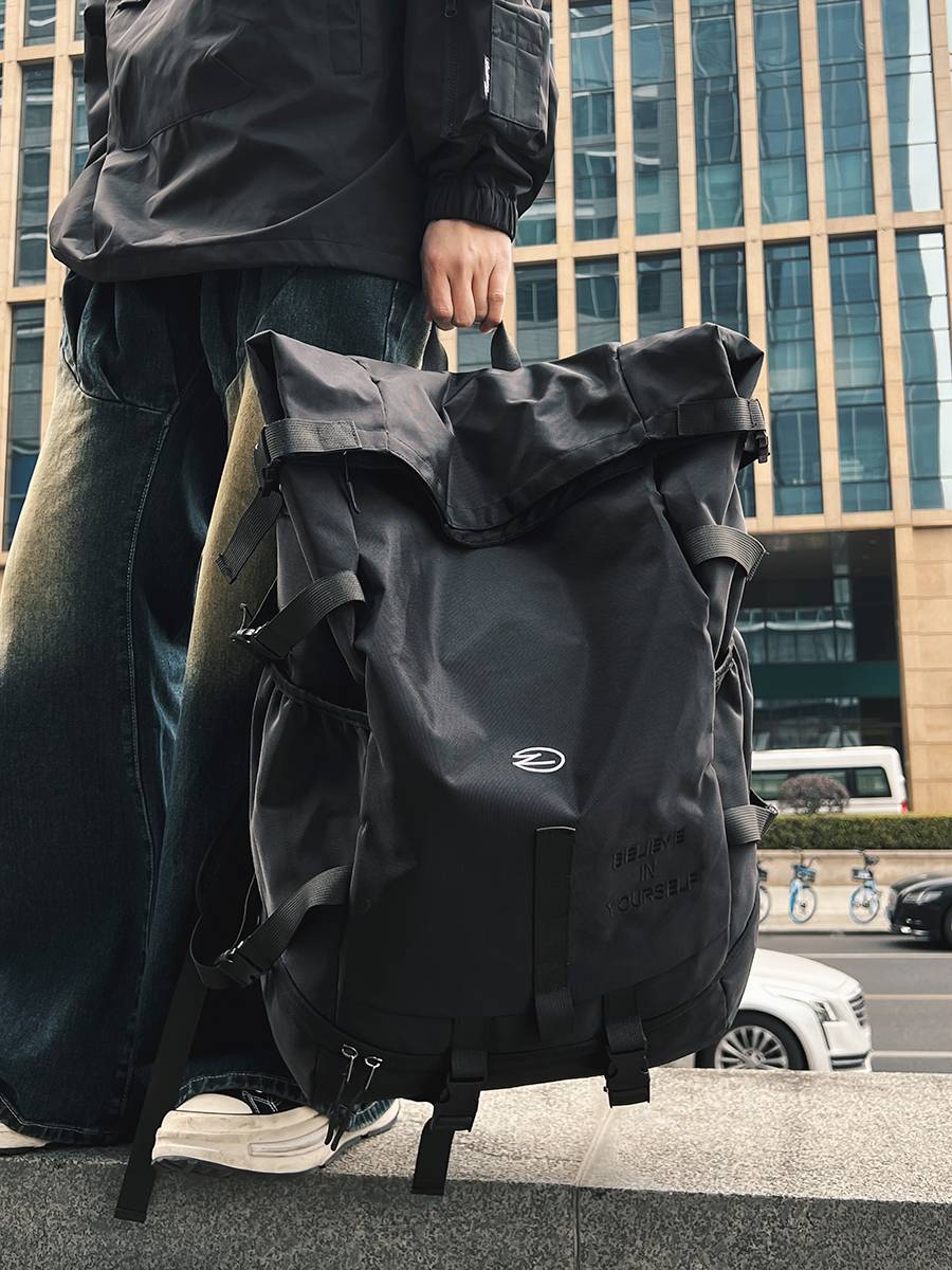 Large -capacity on a shoulder bag boys, mountaineering bag outdoor travel sports backpack basketball bag student schoolbags