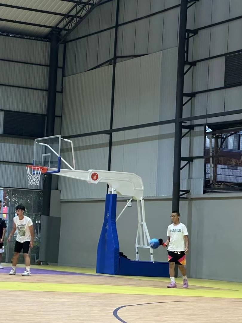 High-end luxurious outdoor professional competition standard for mobile basketball racks, electric hydraulics up and down