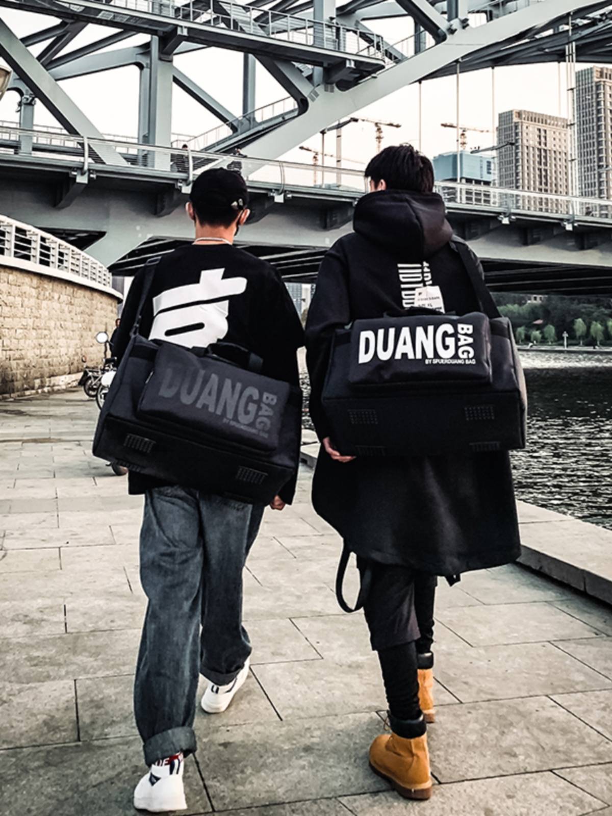 French basketball bag sports training backpack fitness bag, shoulder messenger bag large -capacity men's and women's travel bag travel bag