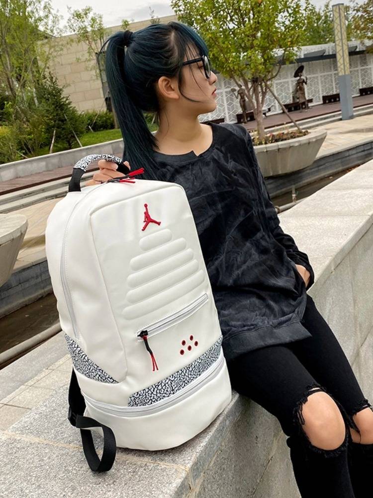 New American basketball bag travel bookbag Flying people large -capacity on a large -capacity backpack boys student bag women high school sports tide