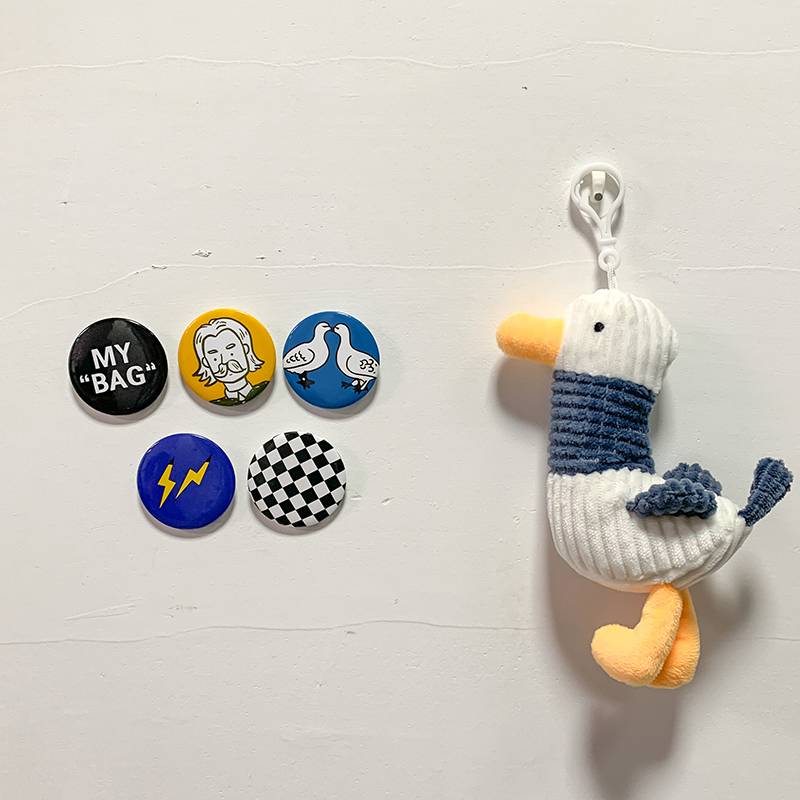 SEAGULLS MOUNTED + LH5 BADGE