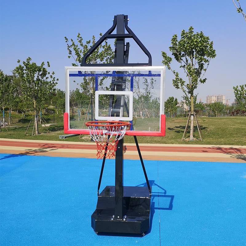 Kindergartens for the training of young people in home-based home-based development of mobile basketball racks