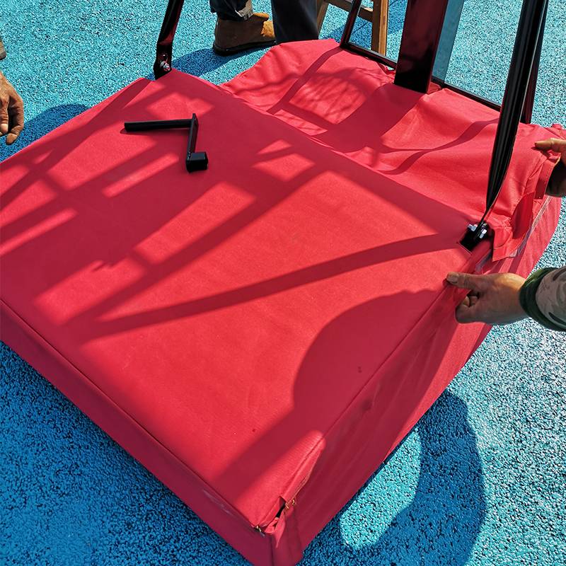 Kindergartens for the training of young people in home-based home-based development of mobile basketball racks