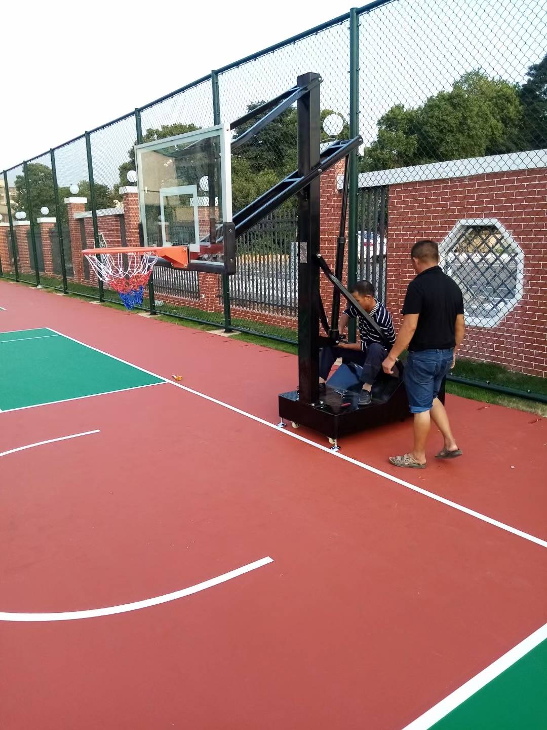 Basketball rack children's indoor hand -shaking lift basketball stand outdoor outdoor basketball rack mobile basketball rack basketball frame
