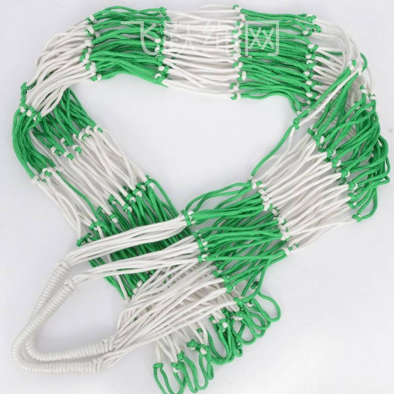 20 balls of white and green