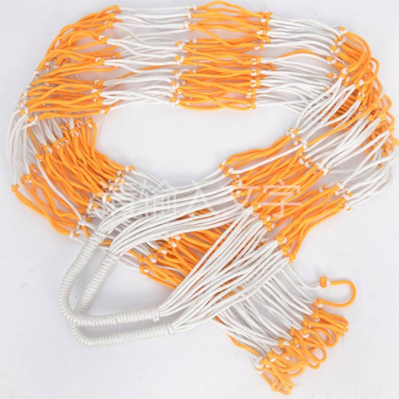 20 balls of white and yellow