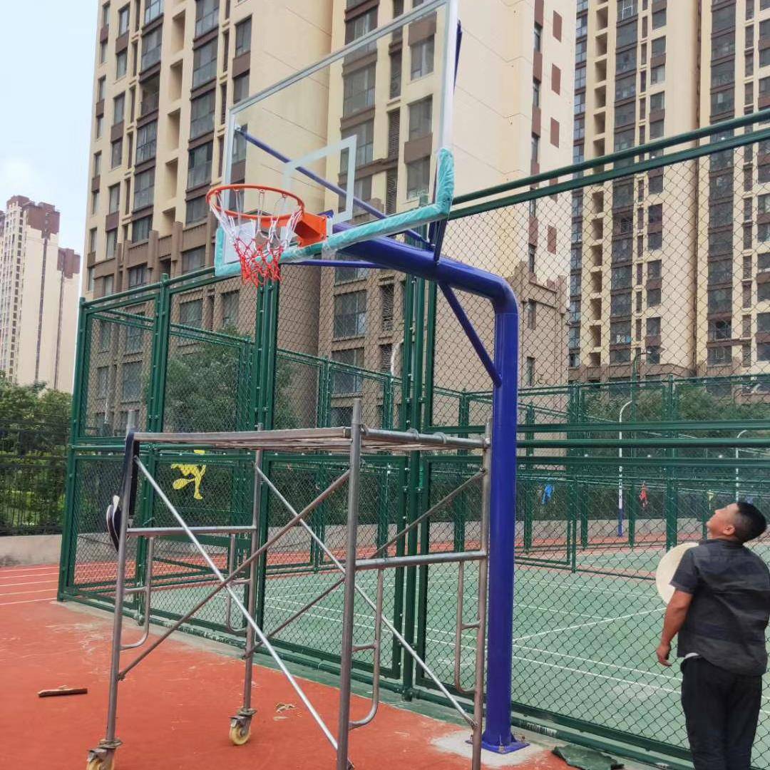 Basketball rack in round pipeline [Ordinary 165]