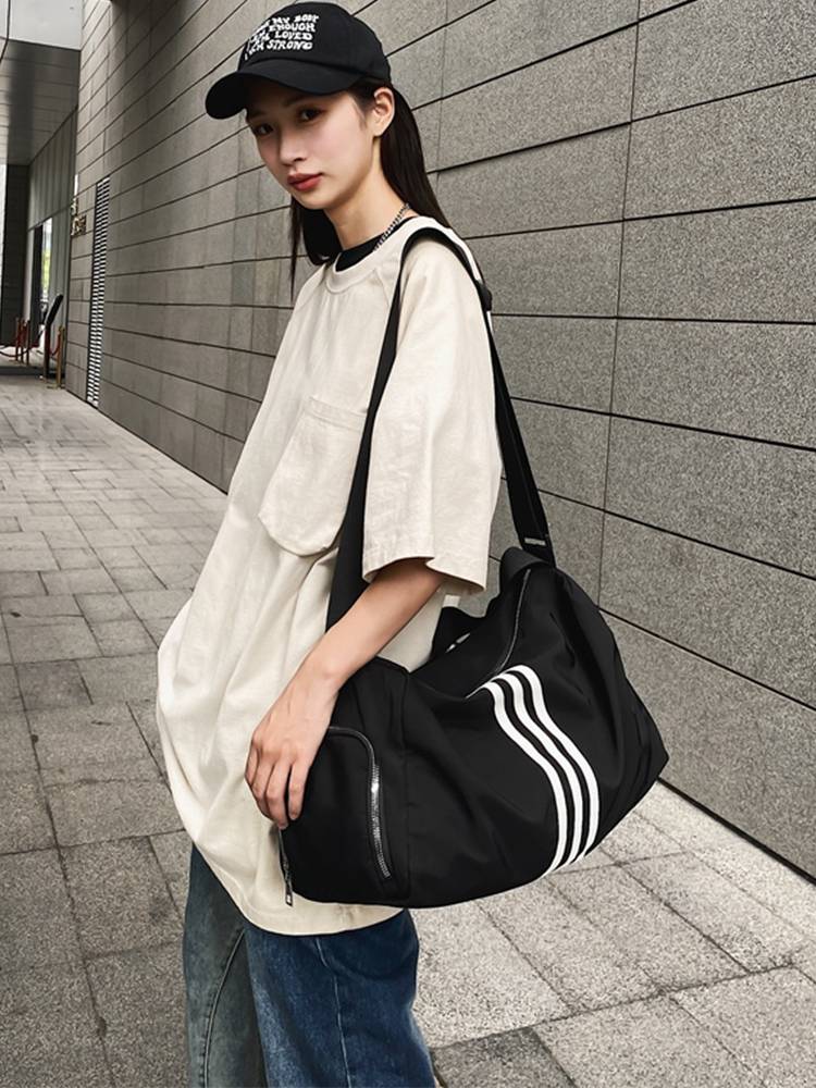 Wet and wet separation sports fitness bag yoga bag women's large -capacity travel bag messenger bag men's swimming backpack shoulder bag