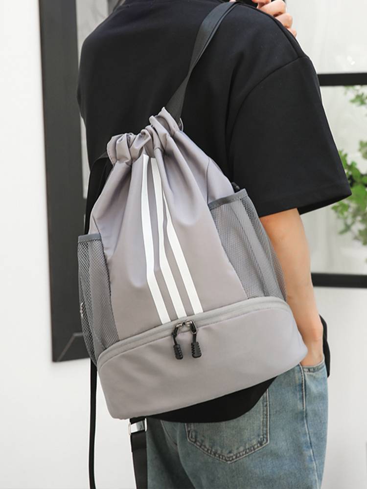 Basketball bag training backpack badminton bag men's backpack women's large -capacity football bag minimalist outdoor waterproof schoolbag