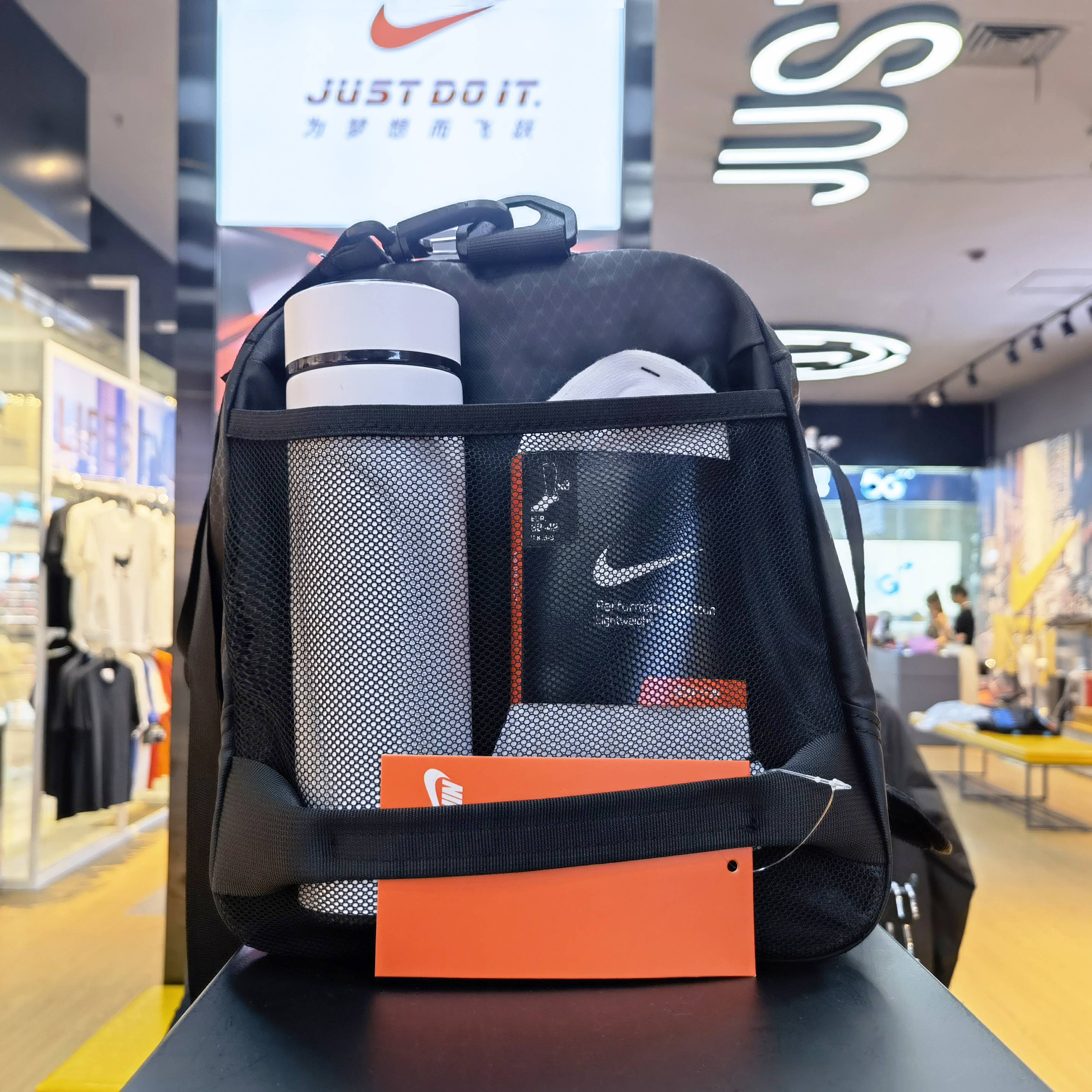 Fitness Bag Training Sports Basketball Bag Men's Blockbody Body Bags Women Large Capacity Wet Wet Separation Switchling Travel Bag