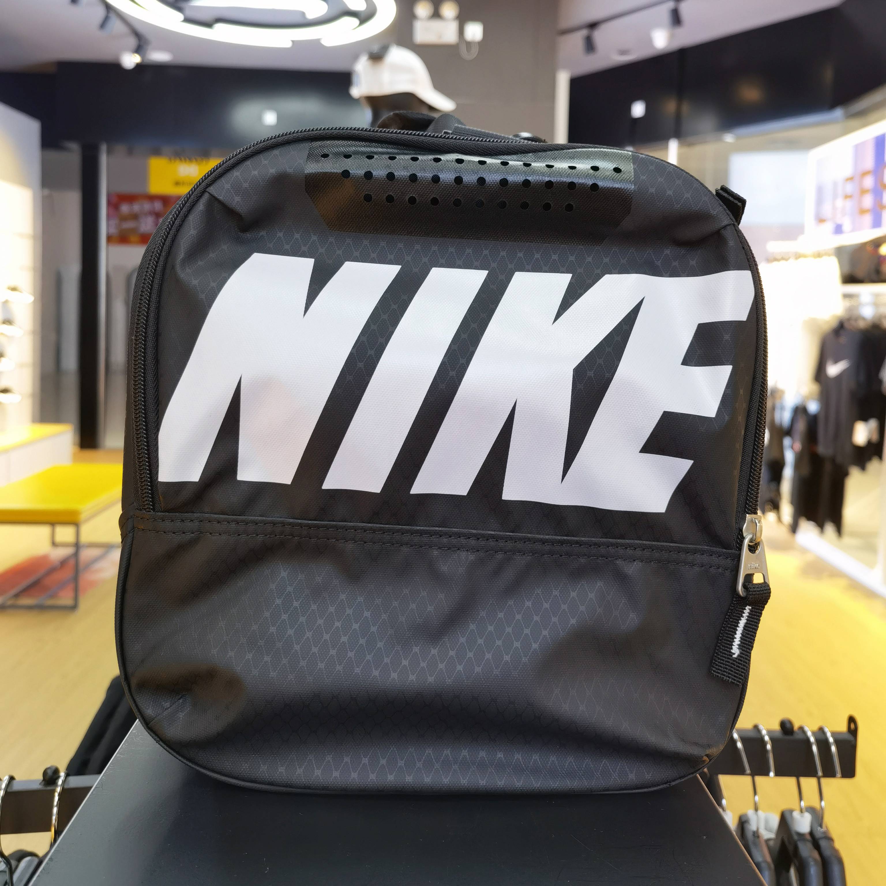 Fitness Bag Training Sports Basketball Bag Men's Blockbody Body Bags Women Large Capacity Wet Wet Separation Switchling Travel Bag