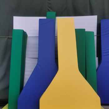 Half -bag of flat box basketball rack