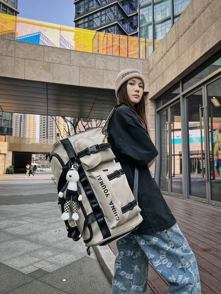 Large -capacity travel bag back luggage bag men's business trips travel school clothes storage bag women's sports fitness bag