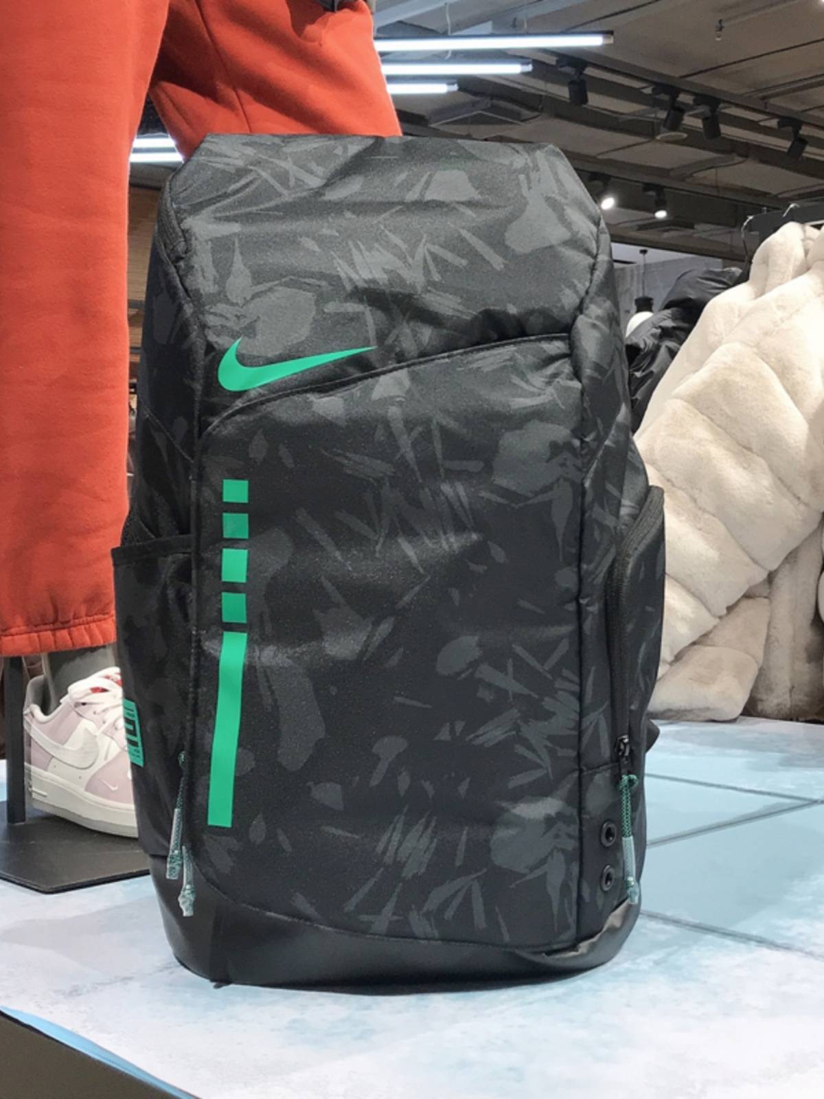 Nike Nike Outdoor Sports Basketball Cushion Elite Backpack Student Computer School Bag Male FN0943-010
