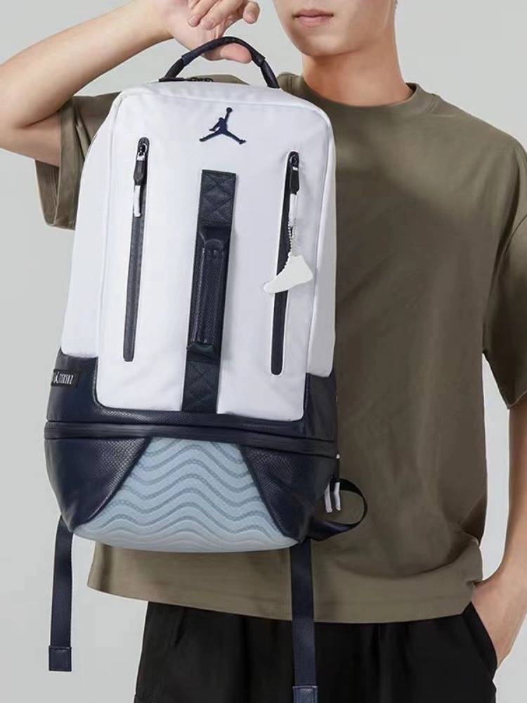 Student schoolbag men's and women's large -capacity American basketball backpack computer travel leisure training fitness sports backpack