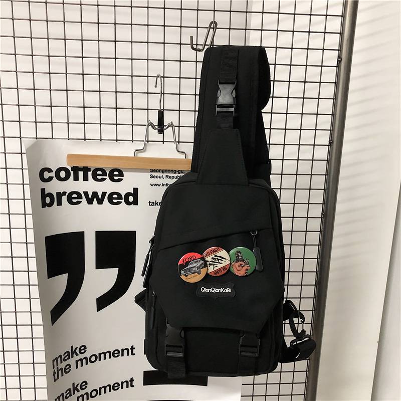 Black + 3 badges