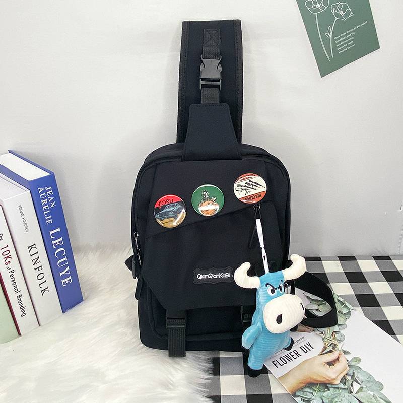 Black + 3 badges + bull hanging