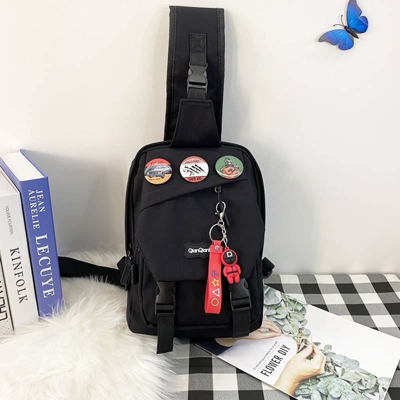 Black + 3 badges + surplus game hanging