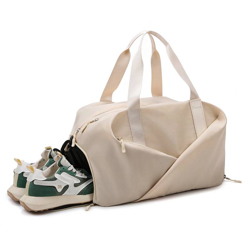 Sports and fitness high-capacity travel packs dry and wet with independent shoe silos and general slant cross-basket training packs for men and women